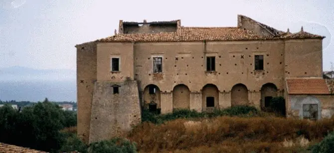 Il castello di Mirto tornerà ad essere patrimonio della comunità di Crosia