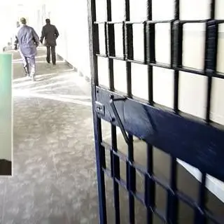 In manette la “regina della penitenziaria” che con false perizie favoriva le cosche