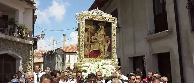 Il boss e la Madonna, il sindacato di polizia: «Dai presenti solo ostilità»