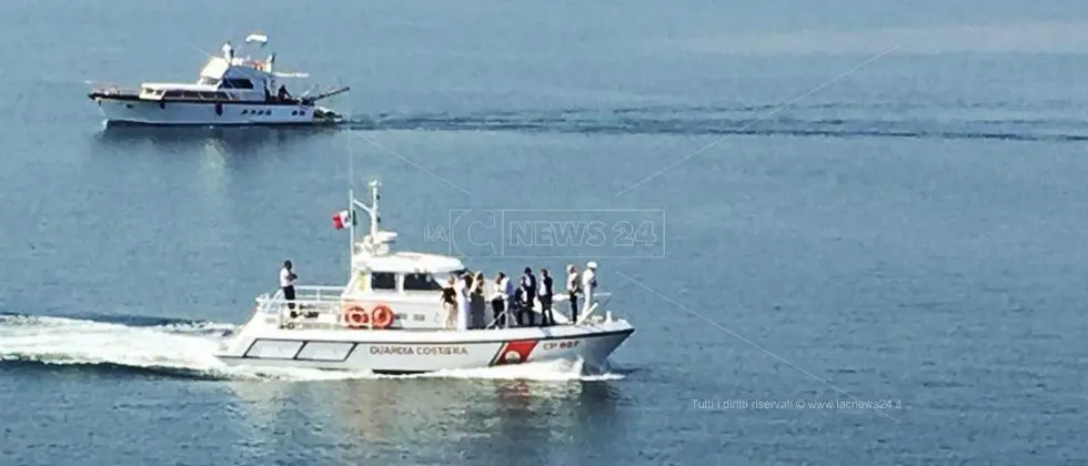 Il ministro Lezzi a Gioia Tauro: «Servono investimenti per rilanciare il Porto»