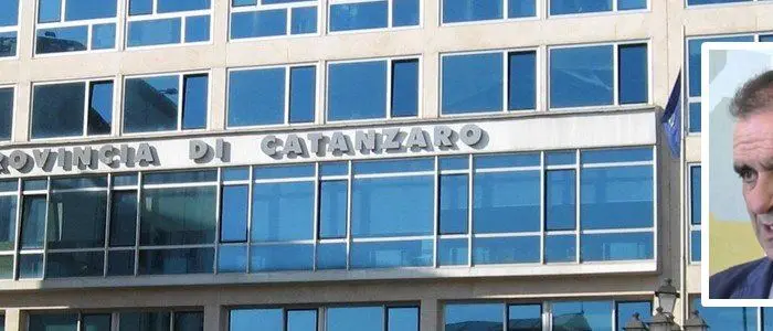 La calda estate di Enzo Bruno che rischia di arrivare indebolito alle elezioni regionali