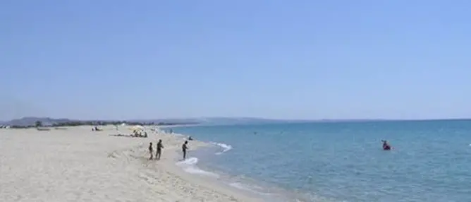 Alla conquista del “Guinness World Record” con il tuffo collettivo della costa catanzarese