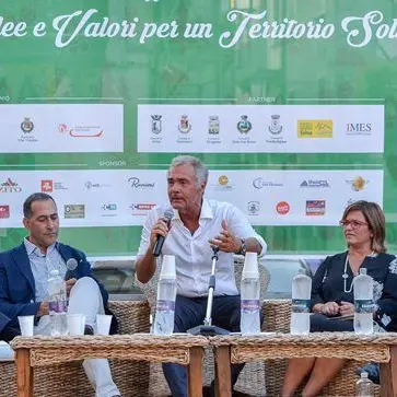 Al via Serre in festival: Giletti e Somma conquistano la scena