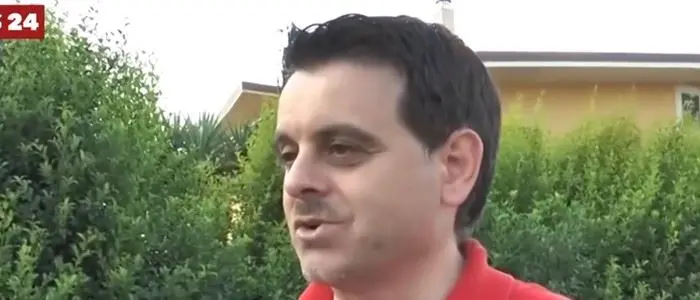 Il sindaco taglia-internet: «Offline chi esagera». E in paese quasi tutti lo appoggiano