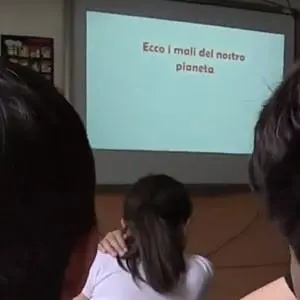 No vax? No scuola: una preside avverte. «Senza certificato non si entra»