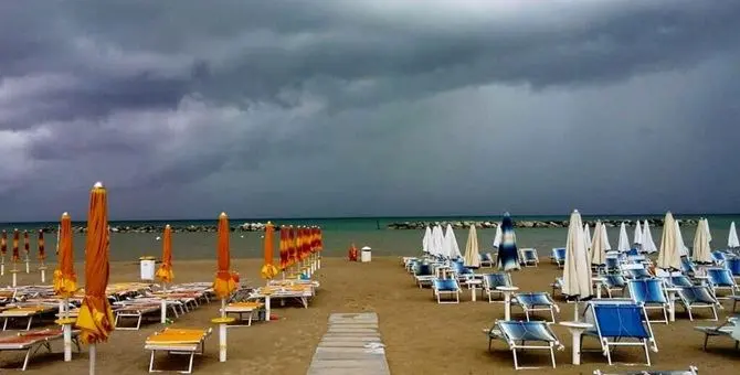 Meteo, Ferragosto a rischio pioggia in Calabria