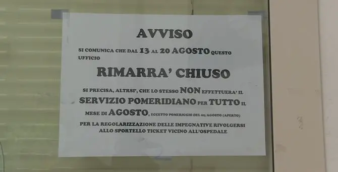 A Vibo ufficio ticket chiuso, pazienti rimandati settembre