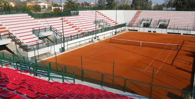 «Nessuno tocchi il Tennis Club Rende»