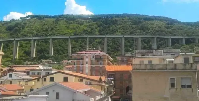 Anche Pizzo ha un “Morandi” sulla testa: il viadotto più lungo dell’A2