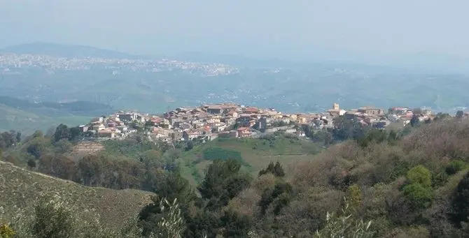 San Floro, nominato il commissario dopo le dimissioni del sindaco