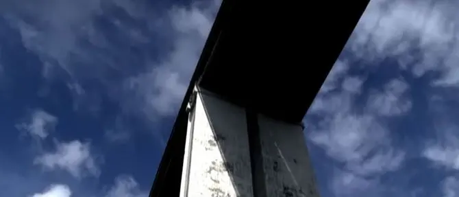 Psicosi da crollo, il terrore di una bimba che vive sotto il viadotto di Pizzo - VIDEO