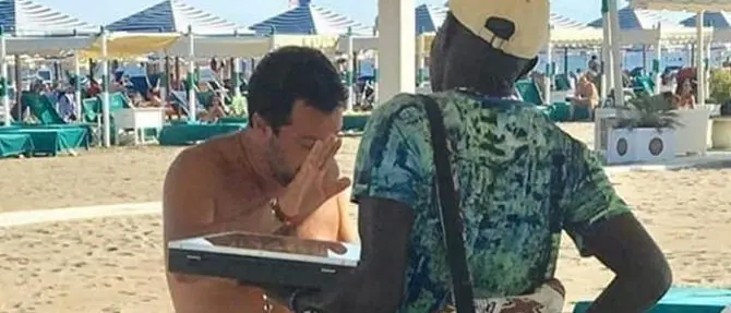 Spiagge sicure: Salvini ha vinto la guerra ai “vu cumprà”