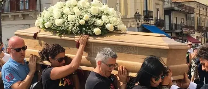 «Un costruttore di pace»: l’ultimo saluto a Mario Congiusta