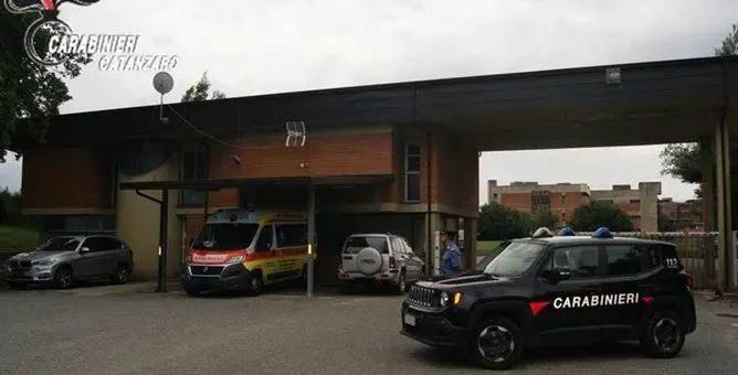 Farmaci scaduti nella postazione 118 a Girifalco, scatta il sequestro