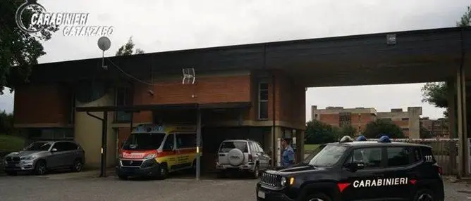Farmaci scaduti nella postazione 118 a Girifalco, scatta il sequestro