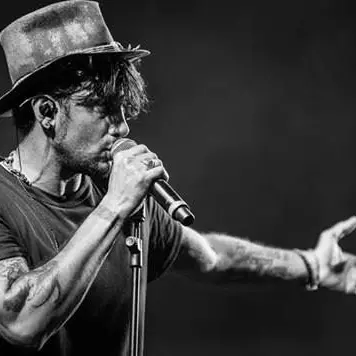 Fabrizio Moro, il vincitore di Sanremo al Festival di Altomonte