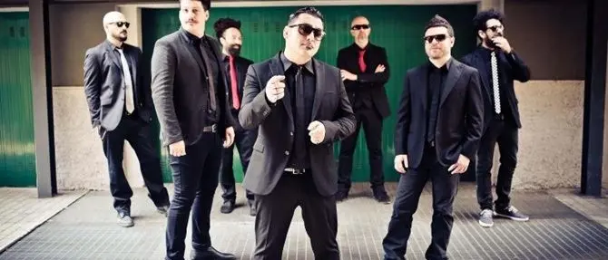 Roy Paci e Aretuska sul palco di Radicamenti