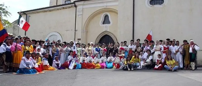 Raganello: il Festival internazionale del folklore si ferma per lutto