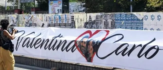 Il lungo abbraccio di Roma a Carlo e Valentina, vittime del Raganello