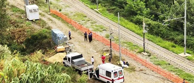Operaio morto alla stazione di Joppolo, quattro indagati