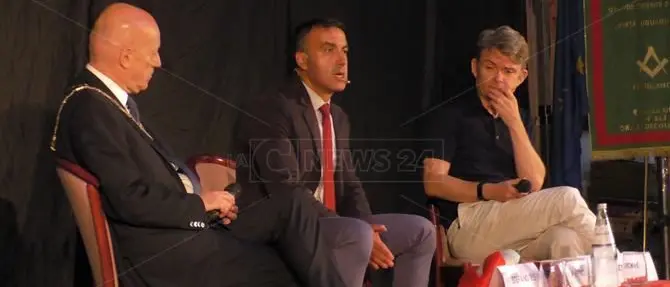 Massoneria, Stefano Bisi: «Le logge in Italia sono un antidoto alla criminalità organizzata»