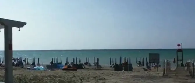 Botricello, animatore accusato di aver stuprato una turista rischia il linciaggio