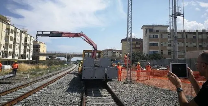 Oliverio “elettrizzato” per la nuova ferrovia ionica