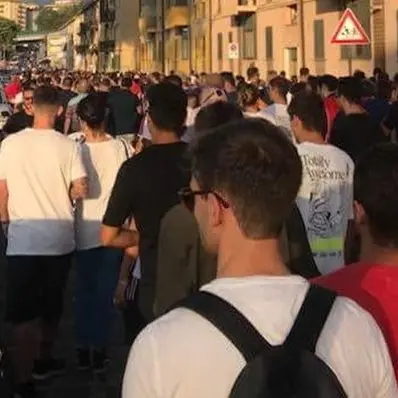 Cosenza-Verona non si giocherà. Imbufaliti diecimila tifosi fuori dallo stadio