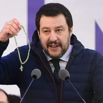 L'appello della Cei al Viminale: «C'è una deriva razzista da fermare»