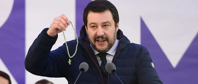 L'appello della Cei al Viminale: «C'è una deriva razzista da fermare»