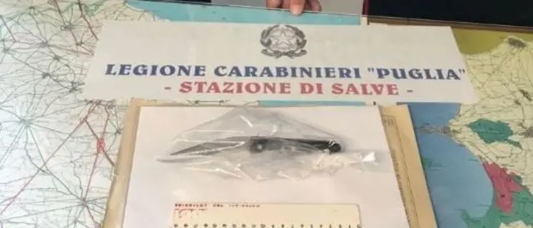 Sette coltellate alla fidanzata per gelosia: arrestato 30enne