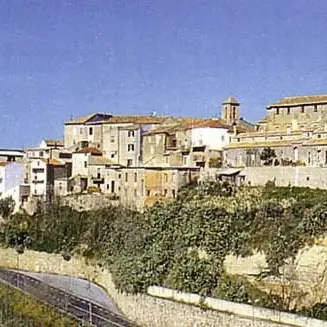 Bisignano, muore anziano avvolto tra le fiamme