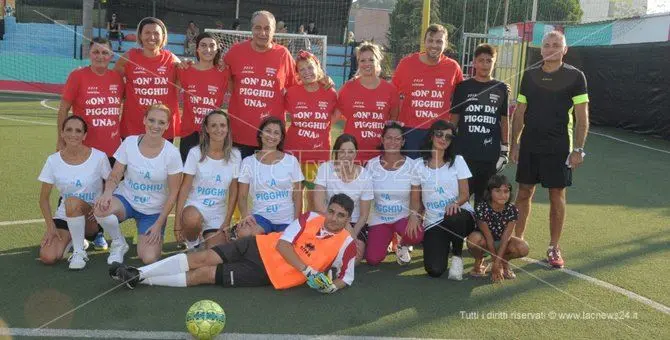 Catanzaro, gli operatori sanitari del Pugliese in campo per la partita del cuore