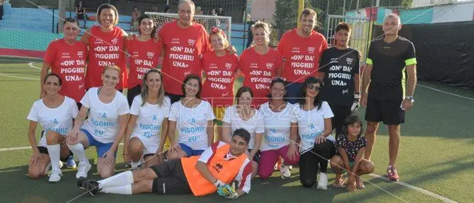 Catanzaro, gli operatori sanitari del Pugliese in campo per la partita del cuore