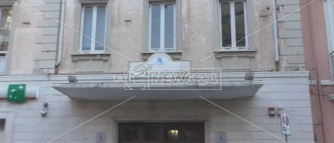 Crotone, la rabbia e la delusione dei lavoratori di Gestione Servizi