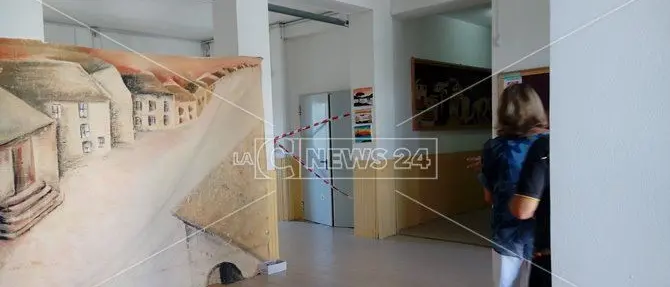 Catanzaro, scuole a rischio: chiusa l'ala di una scuola