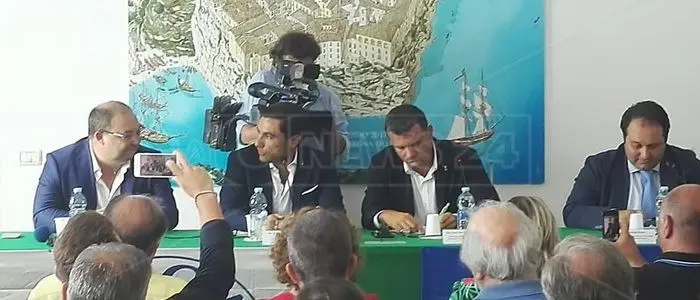 Ministero di Agricoltura e Turismo? Centinaio: «In pratica sono il ministro della Calabria»