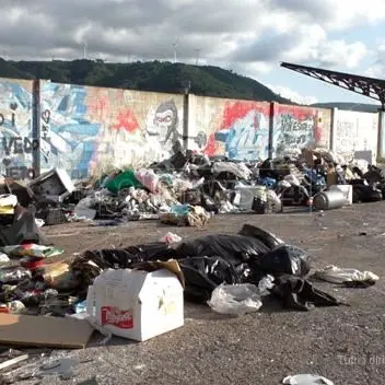 San Pietro a Maida, stadio comunale trasformato in discarica