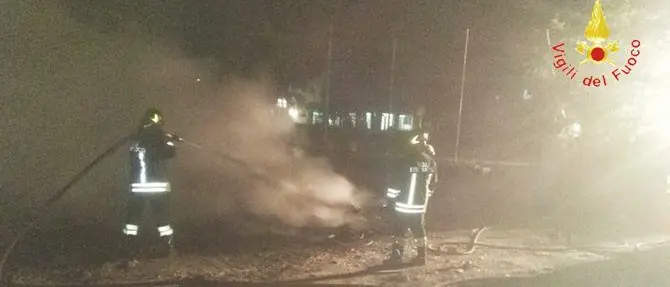 Monasterace, incendio in cantiere per la costruzione del lungomare