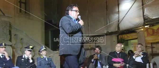 Un premio a chi si batte contro la criminalità, a Paola il Pacchero d'Argento