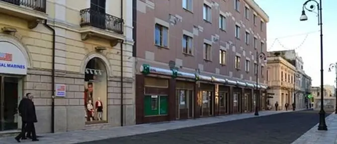 Allarme bomba in pieno centro a Reggio Calabria