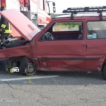 Catanzaro, incidente sulla statale 106: un ferito lieve