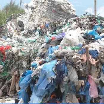 Lamezia, ecoballe abbandonate e nascoste nell'area industriale