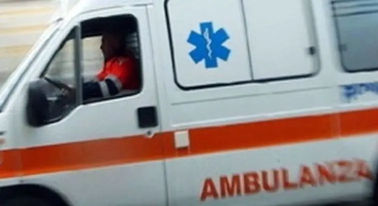 Catanzaro, incidente su viale De Filippis: due feriti