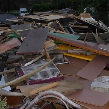 Cuocevano il pane con i rifiuti, sequestrato un forno a Cosenza