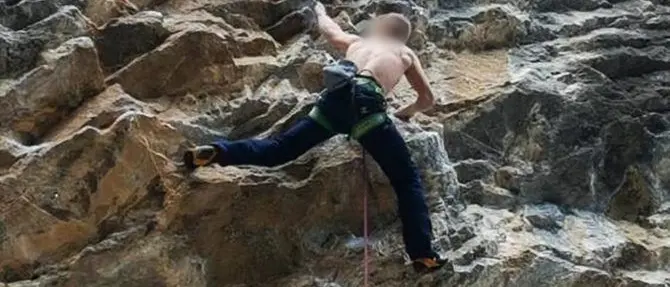 Muore 14enne, indagini su gioco suicida che spopola in rete