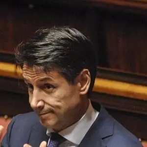 Cento di questi giorni, italiani innamorati del governo nonostante il magro bottino