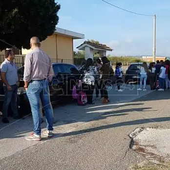 Classe trasferita, genitori in protesta a Pannaconi