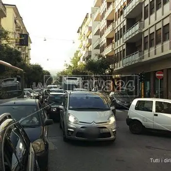 Cosenza, pedone investito. Traffico in tilt
