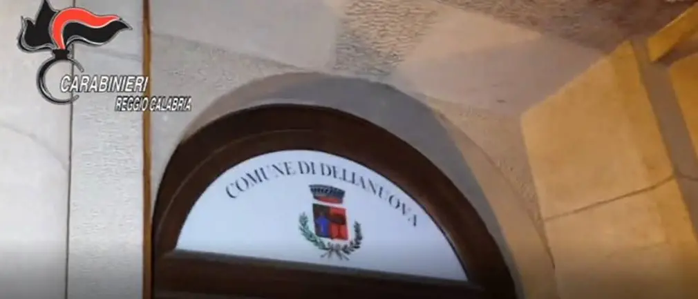 Estorsione e truffa, colpo alla cosca Alvaro. 18 arresti: c'è anche il sindaco di Delianuova